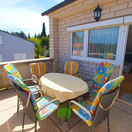 Jasminka 964 Apartman Premantura