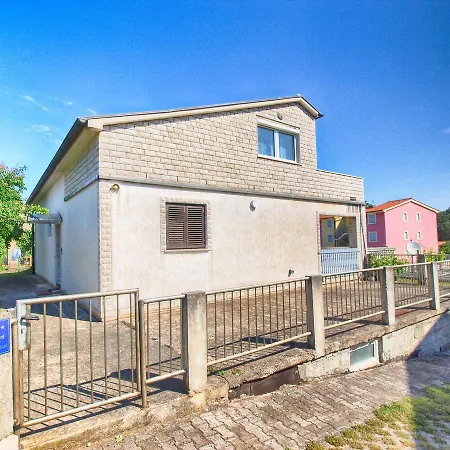 Jasminka 964 * Premantura