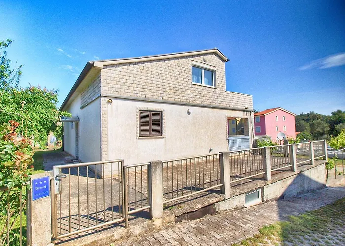 Jasminka 964 * Premantura